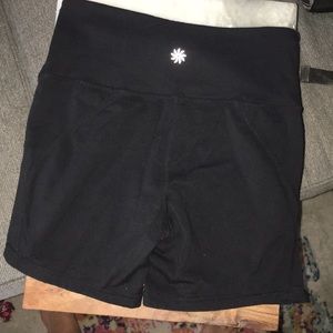 Athleta XS biker black short perfect condition